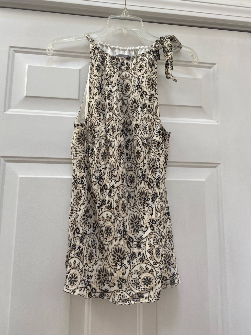 Ann Taylor Cream, Tan, And Black Paisley Shoulder Tie Silk Top, Size 10